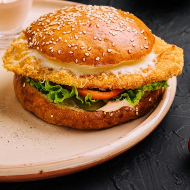 Chicken Burger.